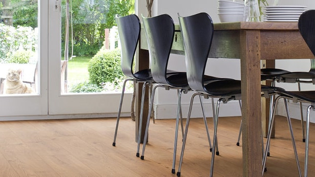 Esszimmer auf Laminat